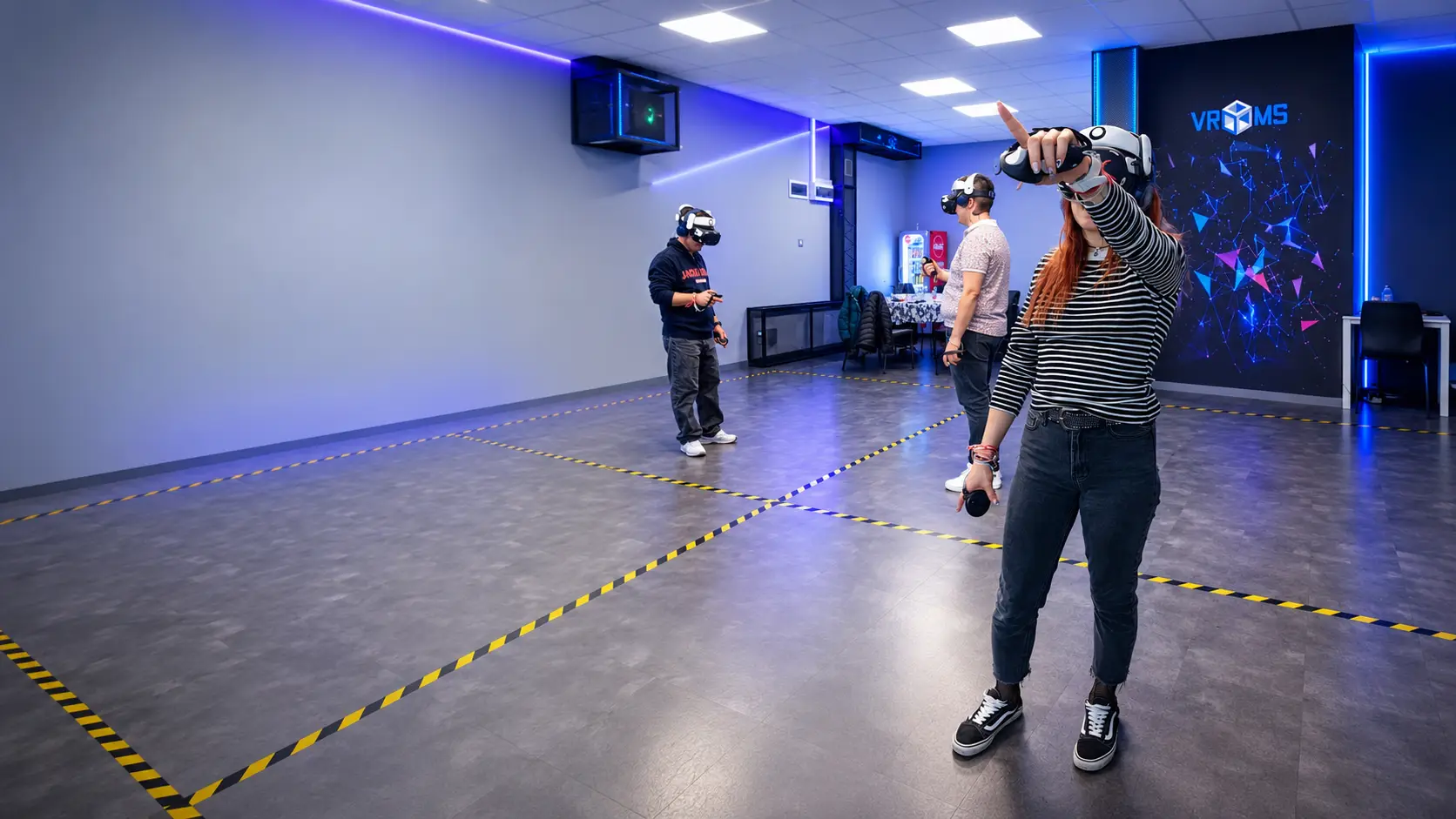 VR тийм билдинг във VRooms